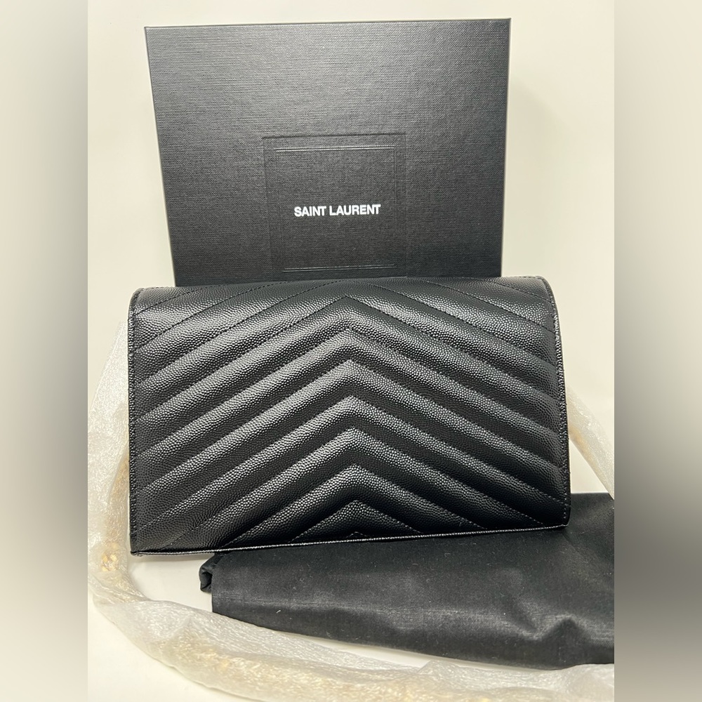 Saint Laurent Monogram Envelope Chain Matelasse Black Leather Cross Body Bag - Picture 6 of 11